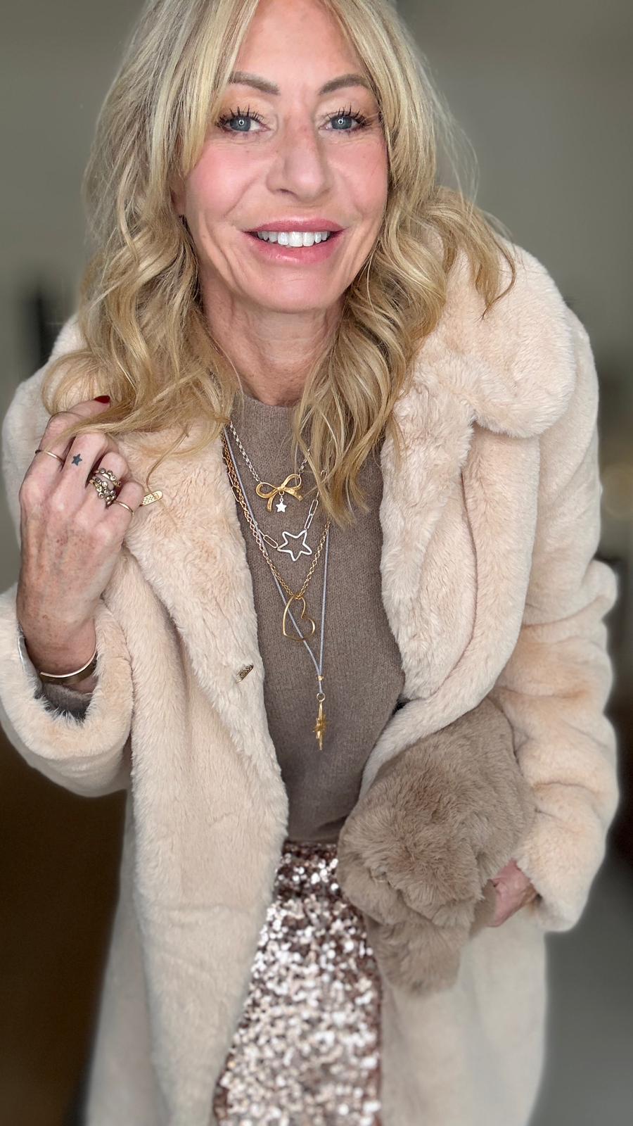 Neutral Clara Coat